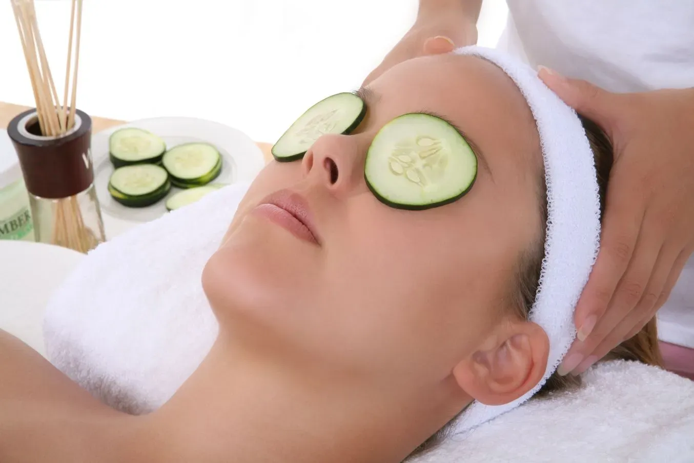 What Exactly is Evoke, and How Does it Work for a Facial Makeover?